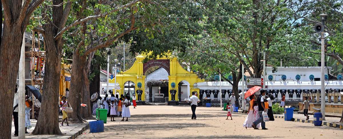 Kataragama Temple | The Famous Pilgrimage town in Sri Lanka